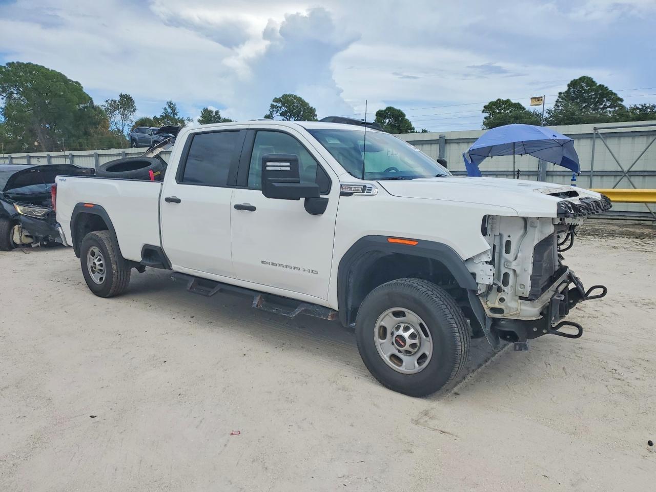 2024 GMC SIERRA K2500 HEAVY DUTY — photo 4