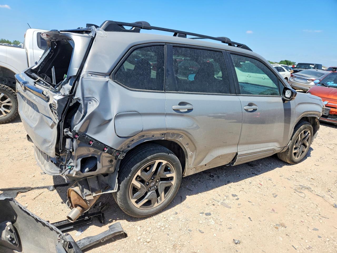 2025 SUBARU FORESTER LIMITED — снимка 3