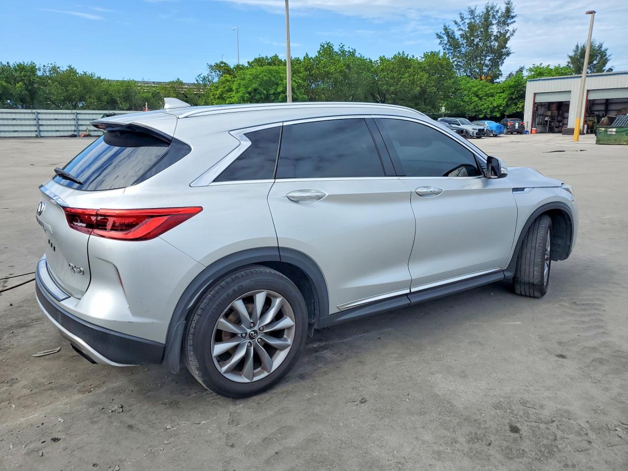 2019 INFINITI QX50 LUXE — снимка 3