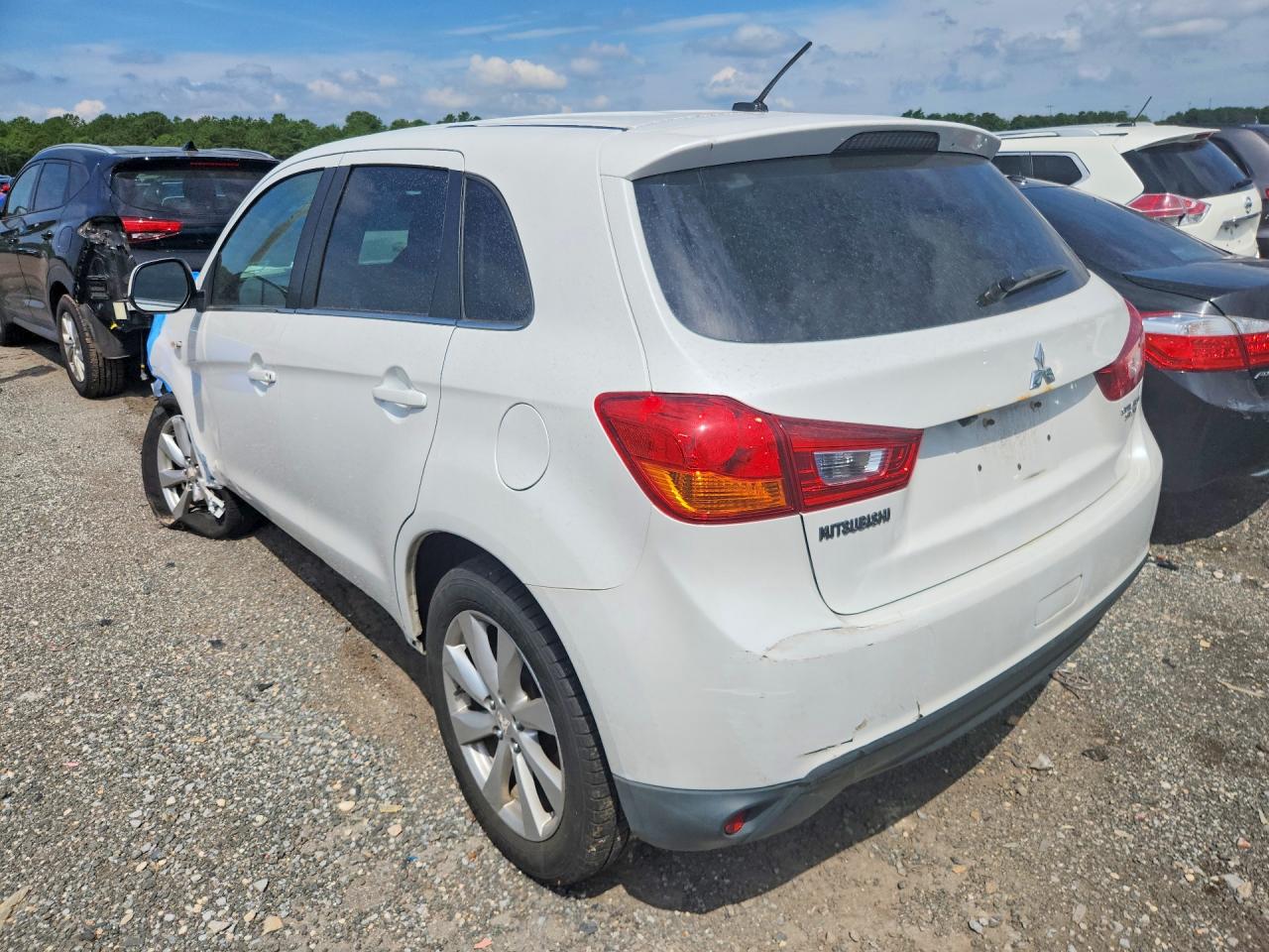 2015 MITSUBISHI OUTLANDER SPORT SE — снимка 2