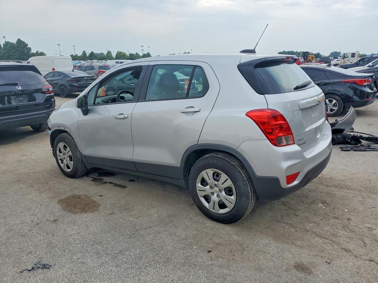 2017 CHEVROLET TRAX LS — снимка 2