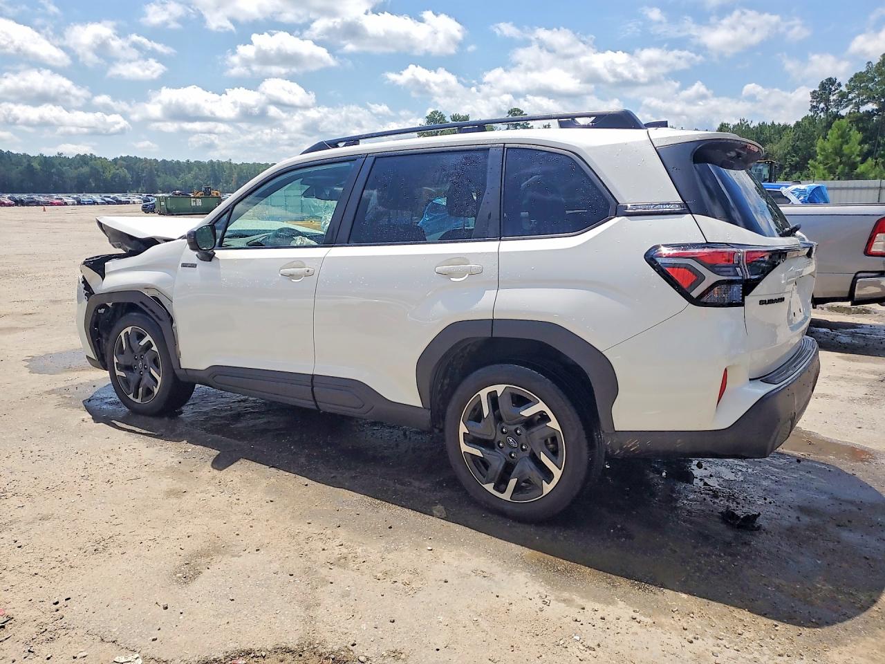 2025 SUBARU FORESTER PREMIUM — снимка 2