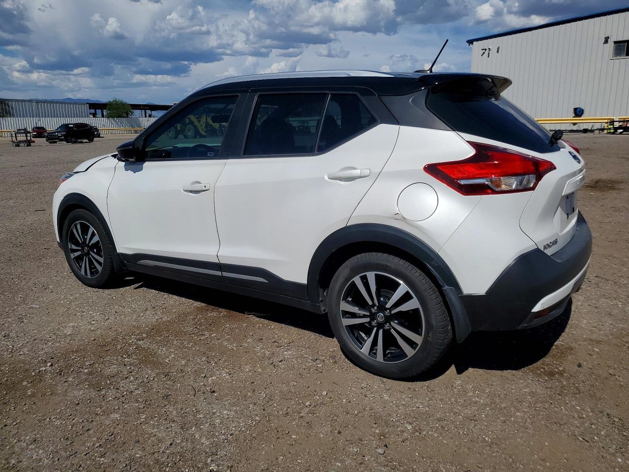 2019 NISSAN KICKS SR — снимка 2