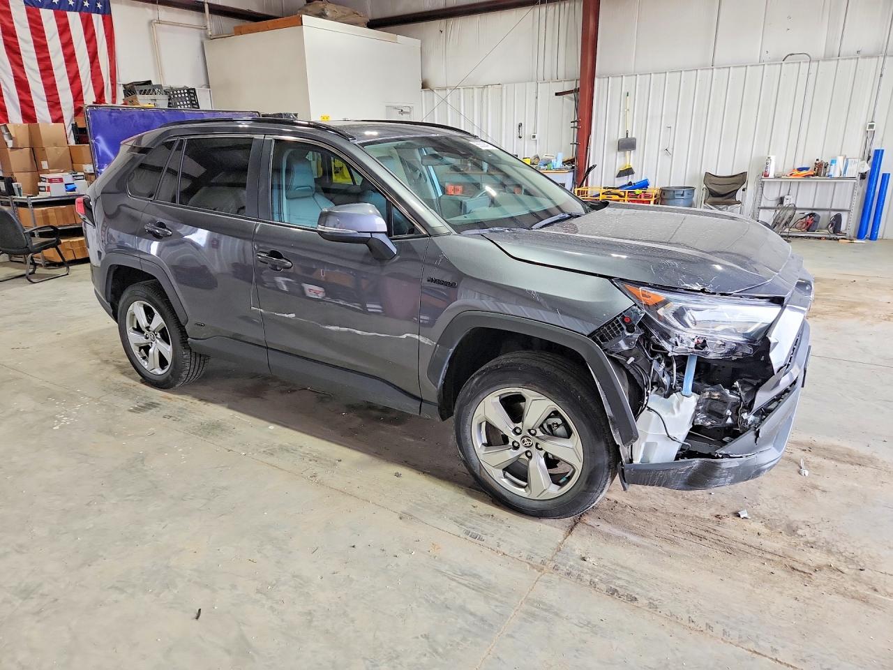 2021 TOYOTA RAV4 HYBRID XLE PREMIUM — снимка 4