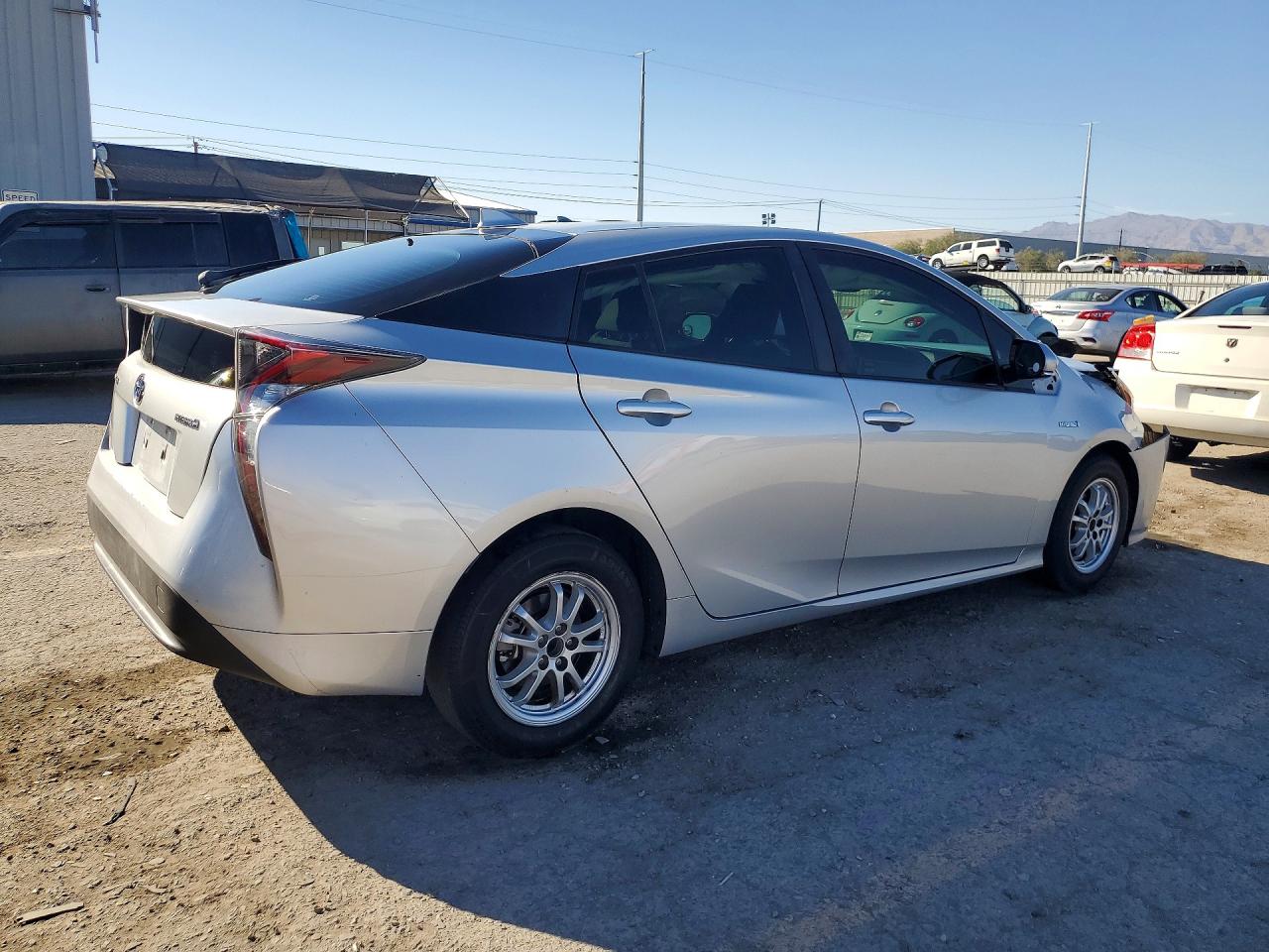 2016 TOYOTA PRIUS THREE — снимка 3