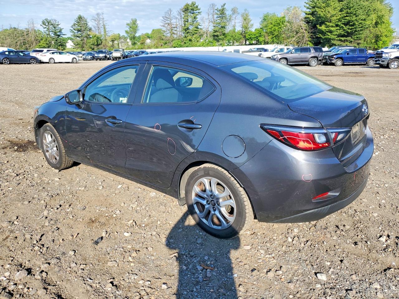 2017 TOYOTA YARIS IA BASE — снимка 2