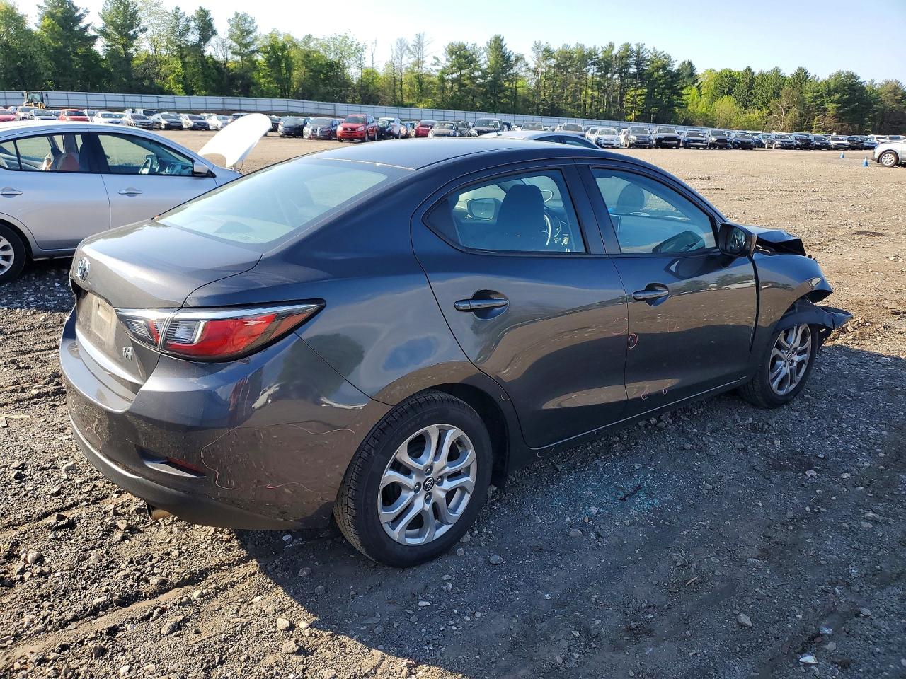 2017 TOYOTA YARIS IA BASE — снимка 3