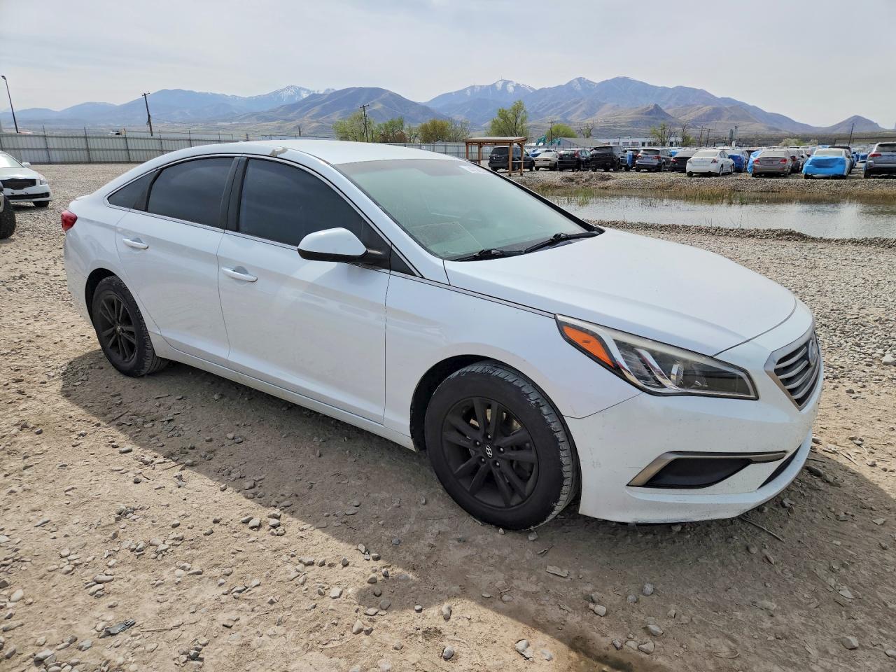 2017 HYUNDAI SONATA BASE — снимка 4