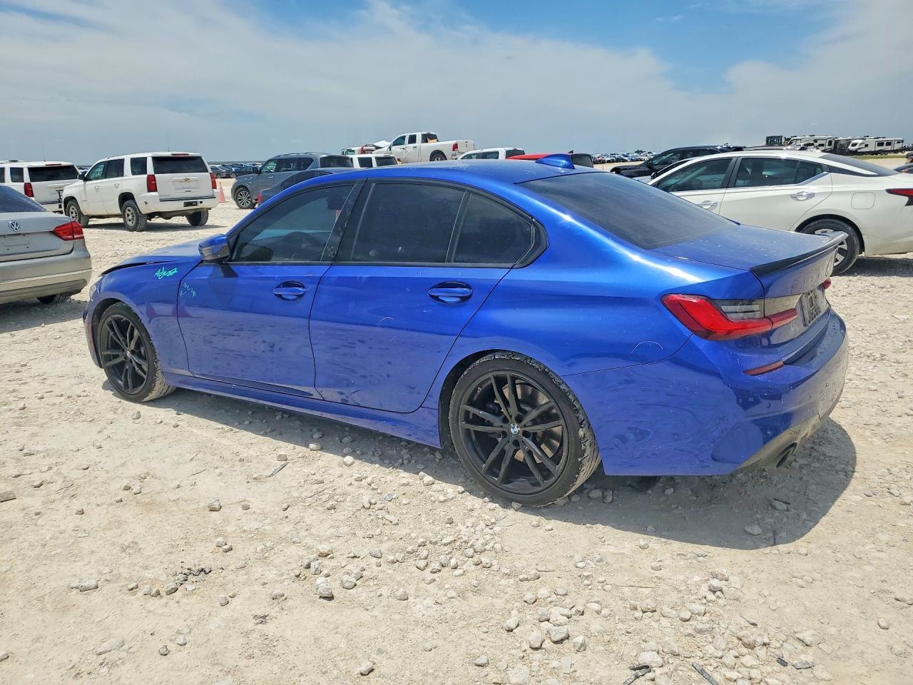 2019 BMW 330I — снимка 2