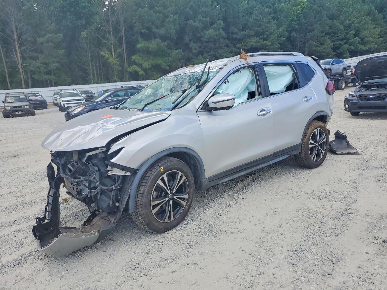 2020 NISSAN ROGUE SV