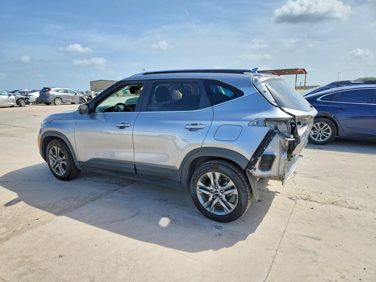 2022 KIA SELTOS S — снимка 2