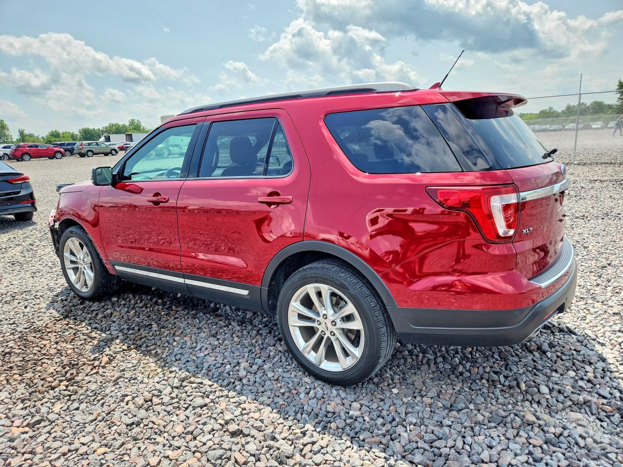2018 FORD EXPLORER XLT — снимка 2