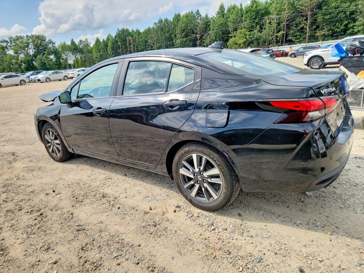 2021 NISSAN VERSA SV — снимка 2