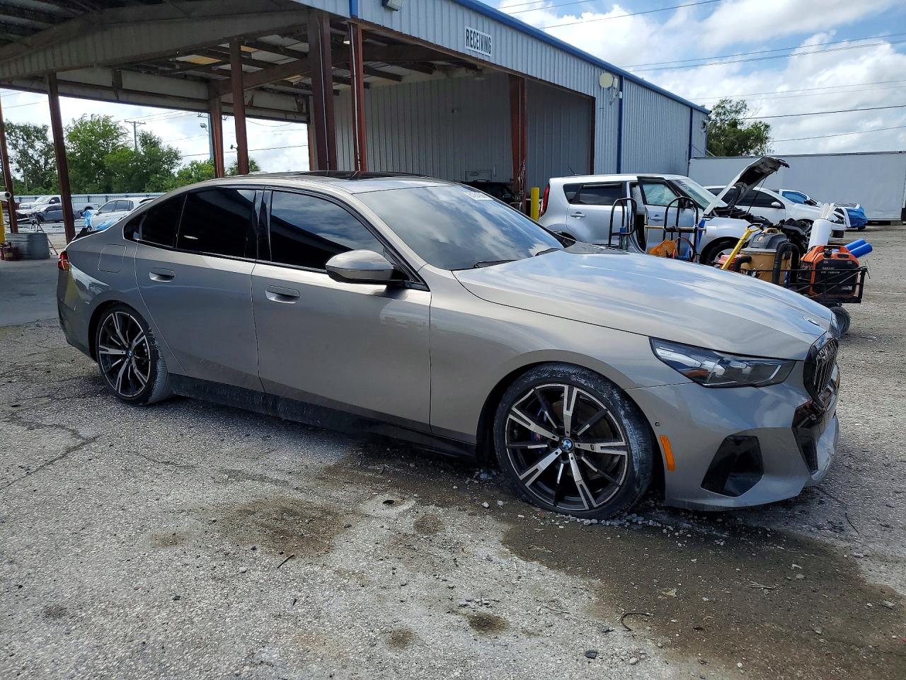 2025 BMW 530 I — снимка 4