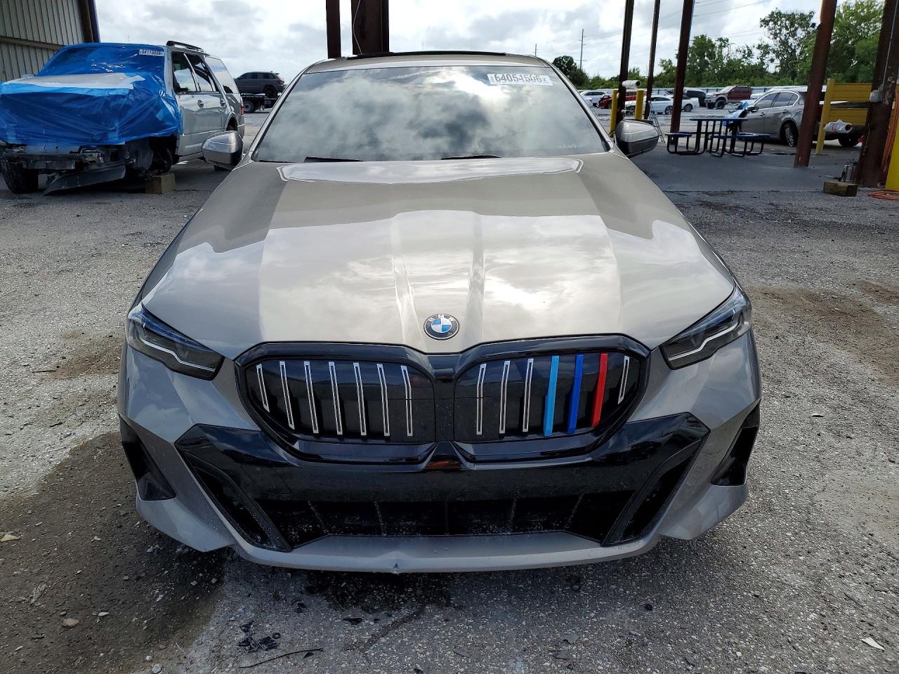 2025 BMW 530 I — снимка 5