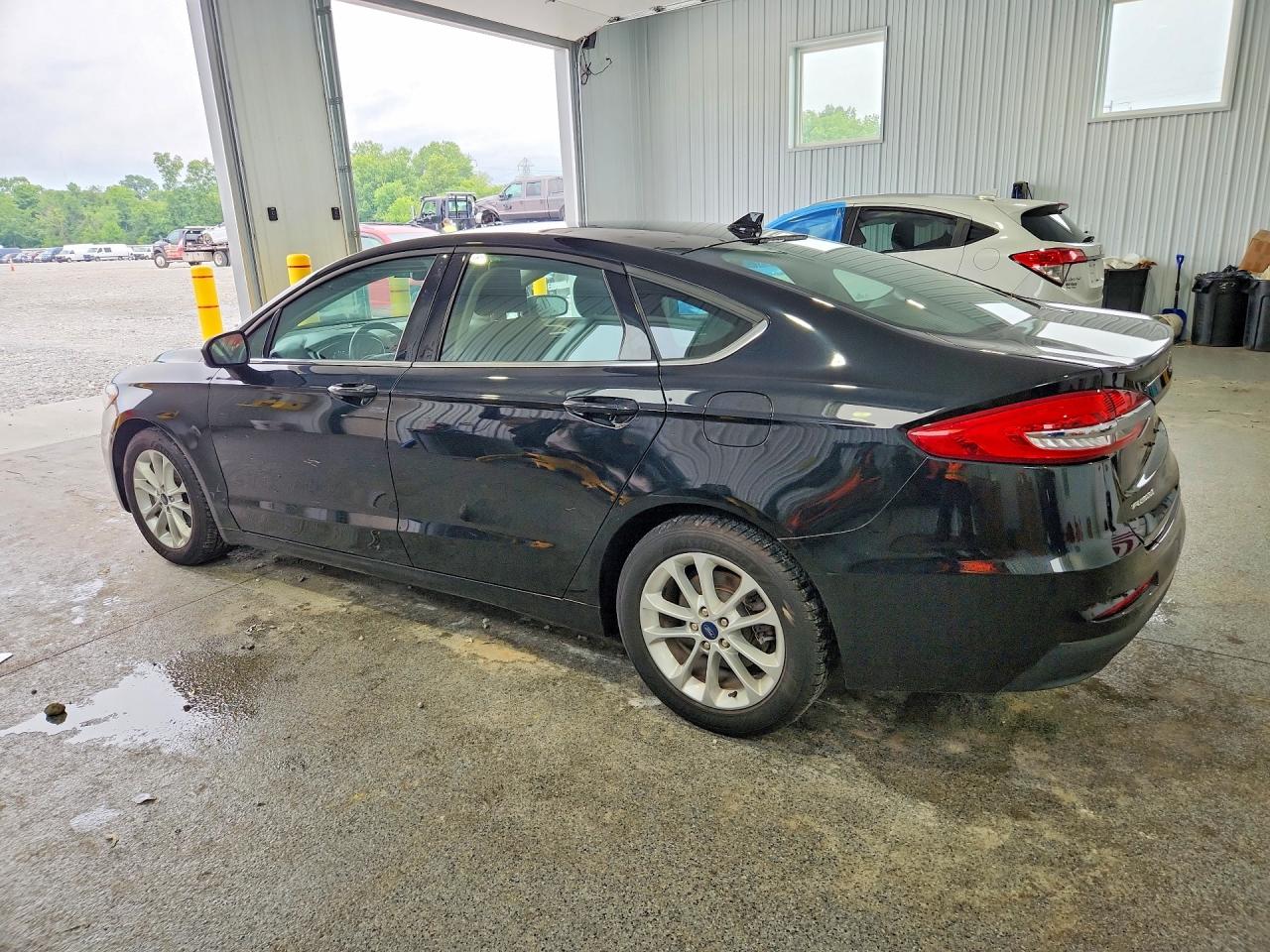 2019 FORD FUSION SE — снимка 2