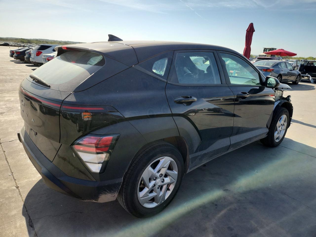 2025 HYUNDAI KONA SE — снимка 3