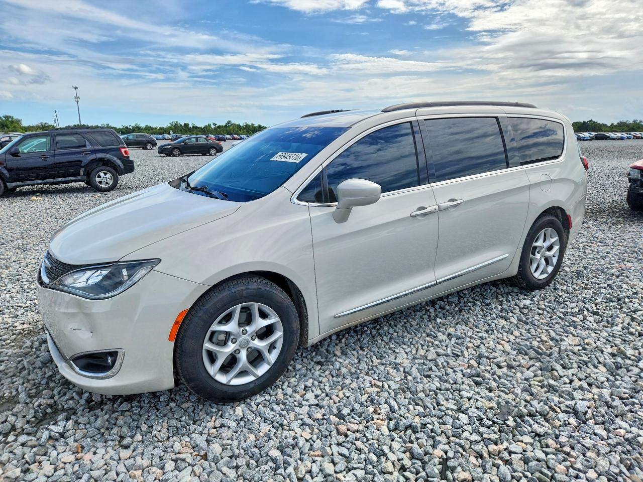 2017 CHRYSLER PACIFICA TOURING L