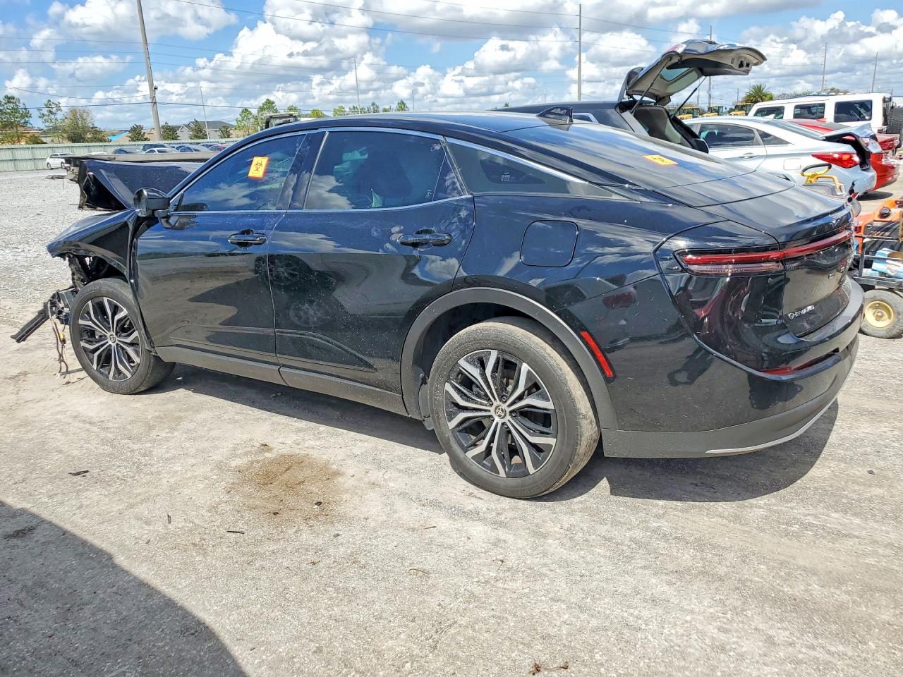 2024 TOYOTA CROWN XLE — снимка 2