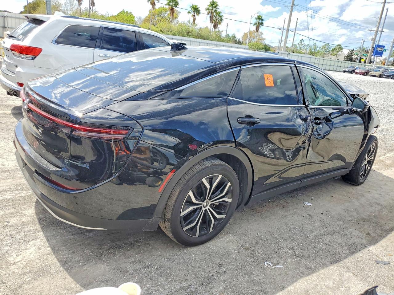 2024 TOYOTA CROWN XLE — снимка 3