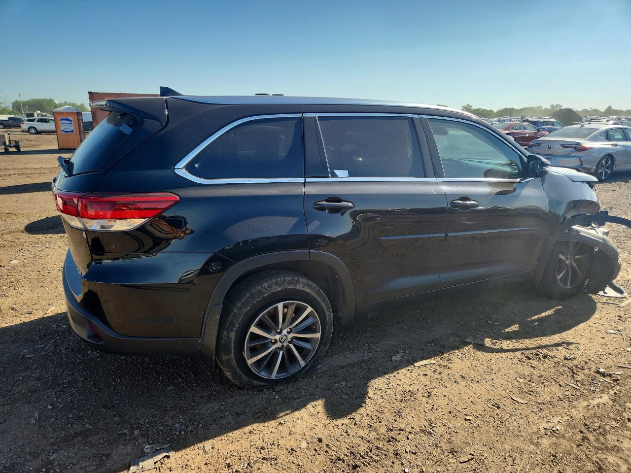2018 TOYOTA HIGHLANDER XLE — снимка 3