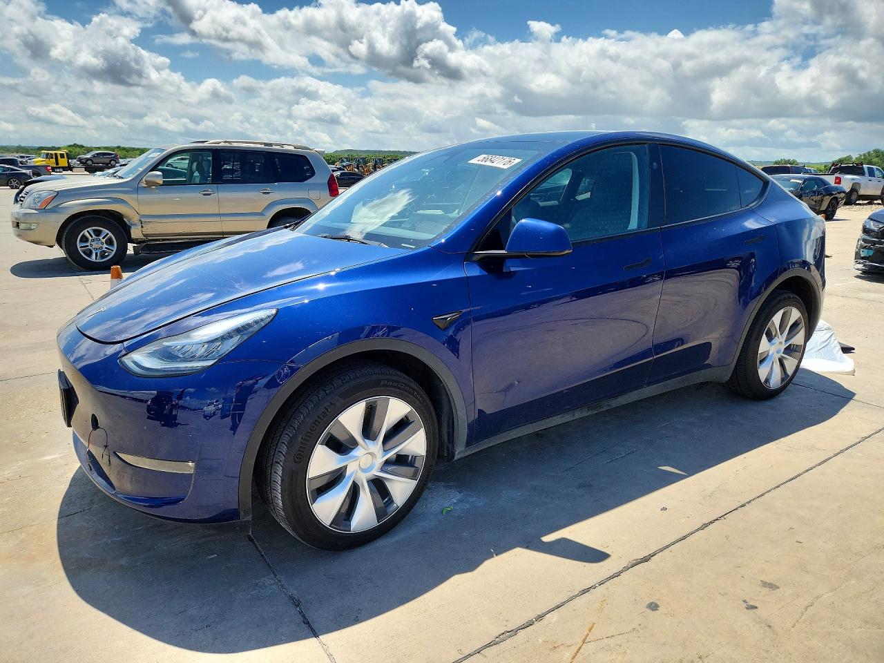2023 TESLA MODEL Y