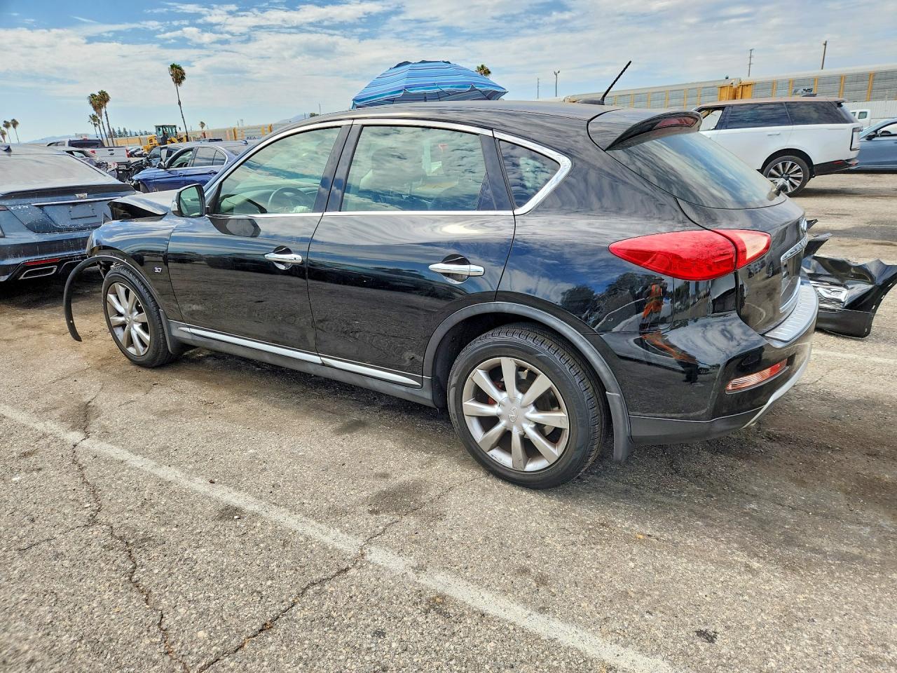 2017 INFINITI QX50 BASE — снимка 2