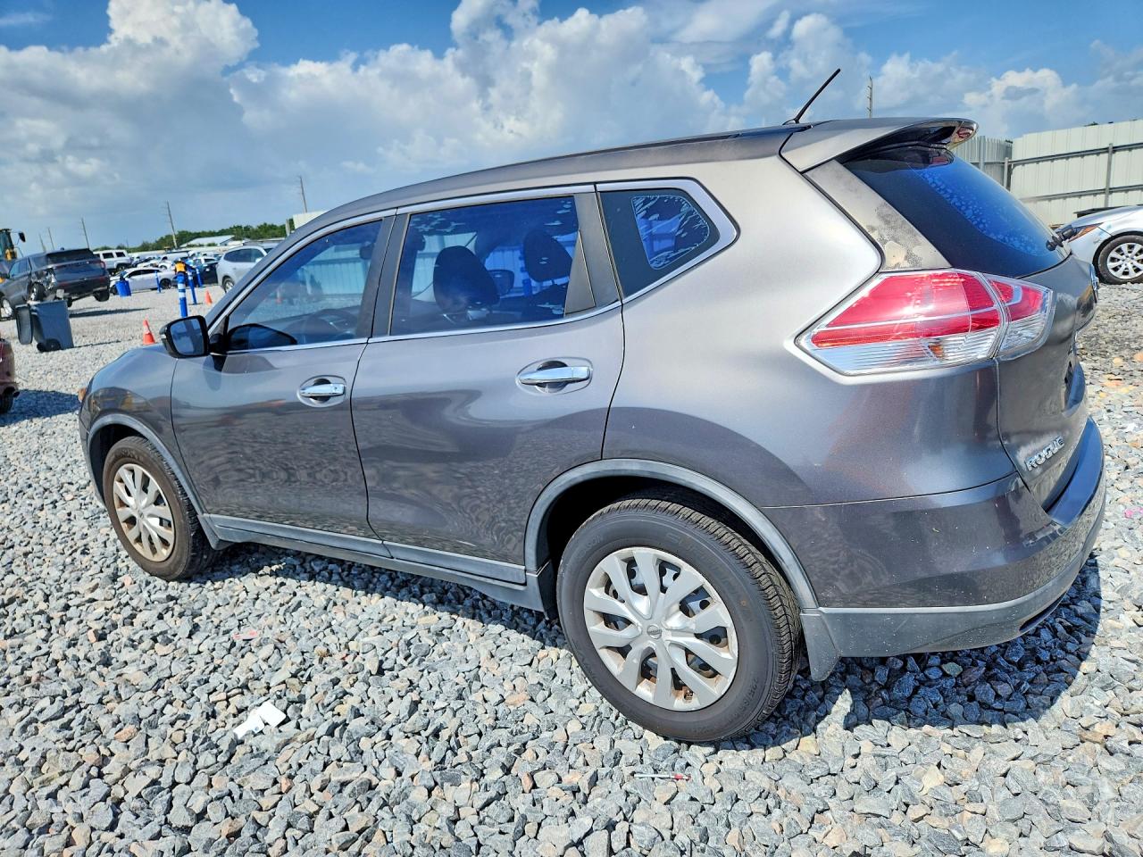 2015 NISSAN ROGUE S — снимка 2