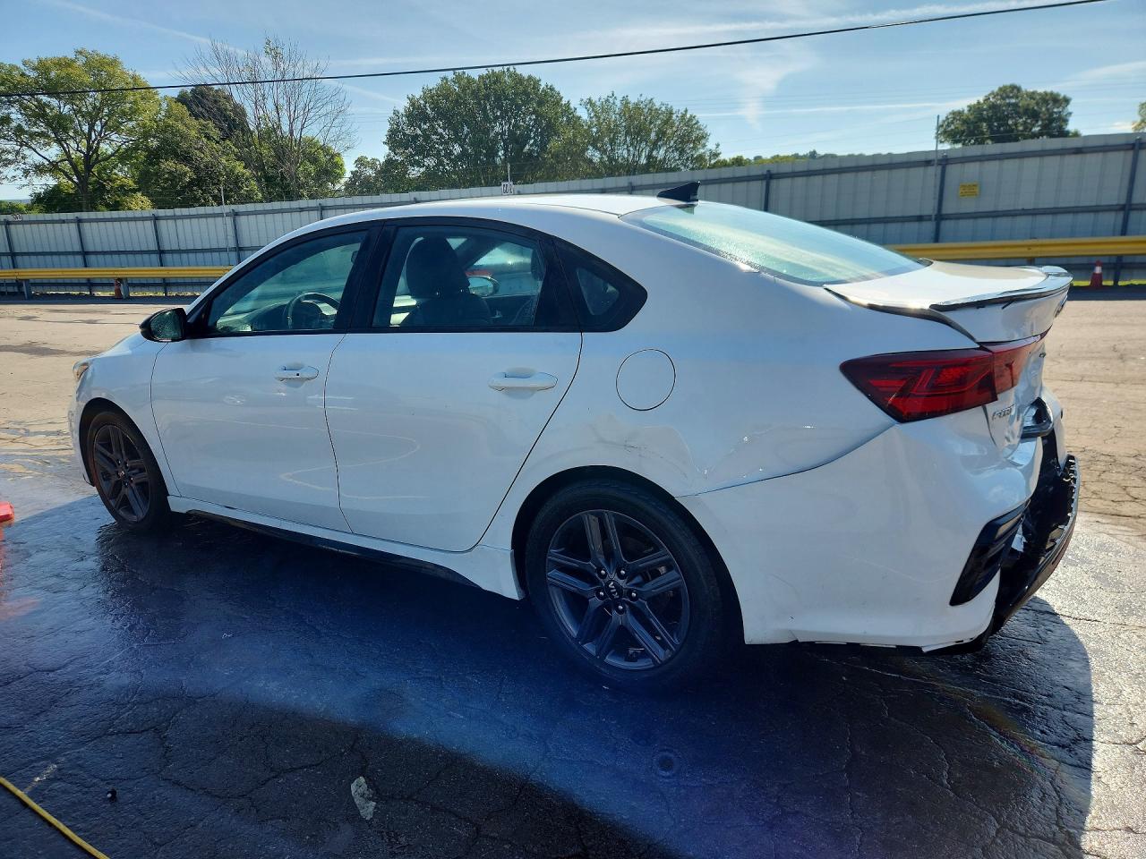 2021 KIA FORTE GT LINE — снимка 2