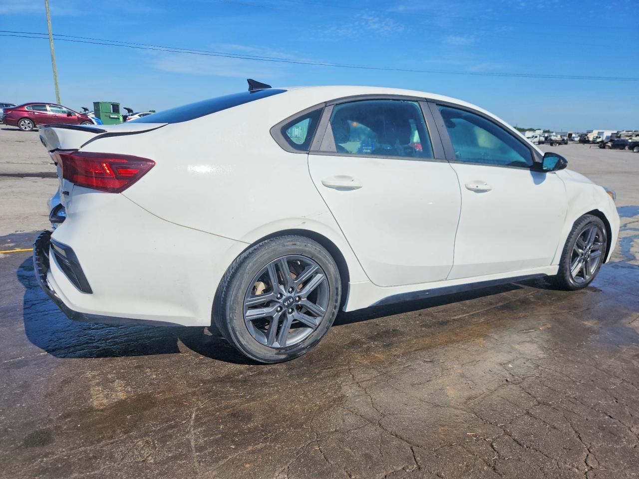 2021 KIA FORTE GT LINE — снимка 3