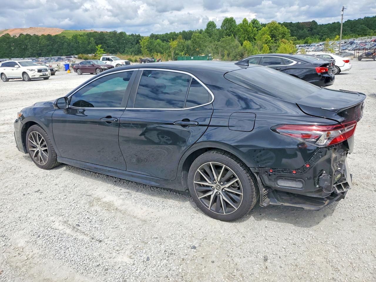 2022 TOYOTA CAMRY SE — снимка 2