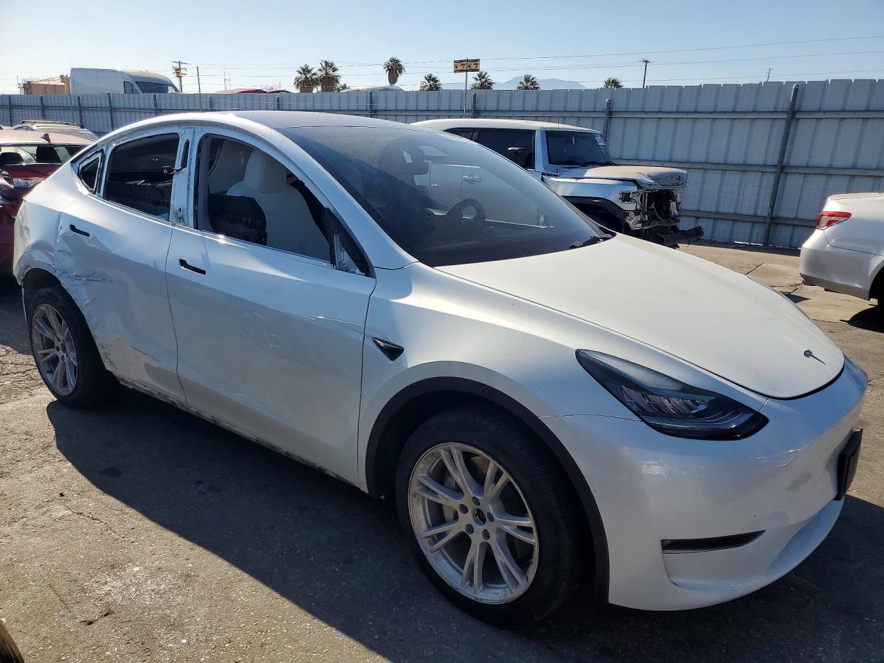 2023 TESLA MODEL Y — снимка 4