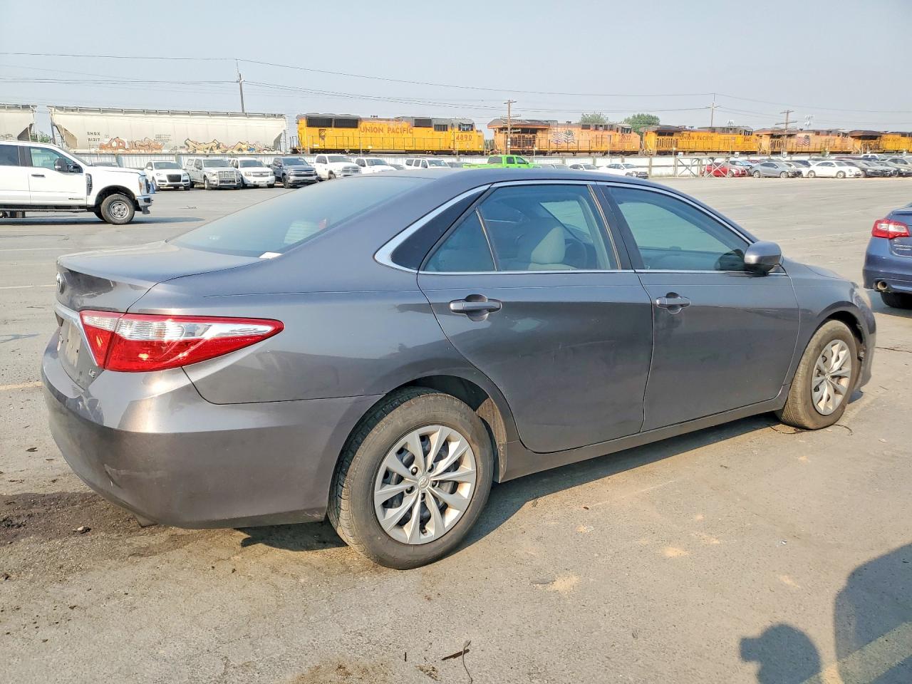 2016 TOYOTA CAMRY LE — снимка 3