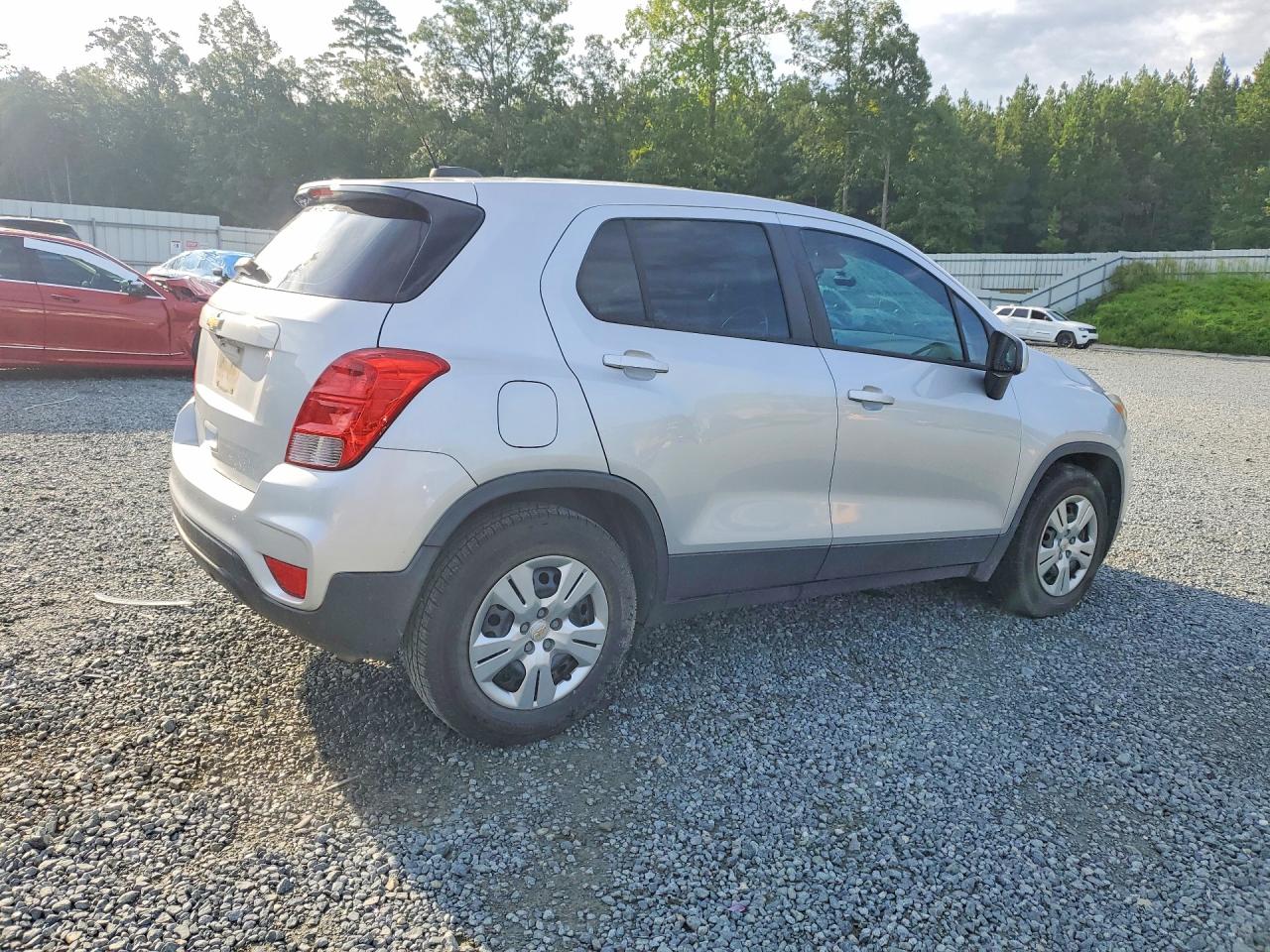 2017 CHEVROLET TRAX LS — снимка 3