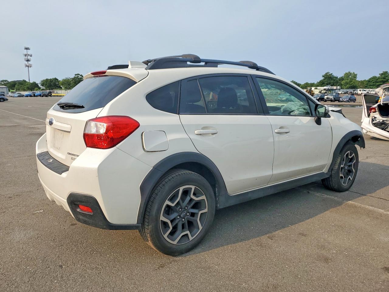 2017 SUBARU CROSSTREK LIMITED — снимка 3