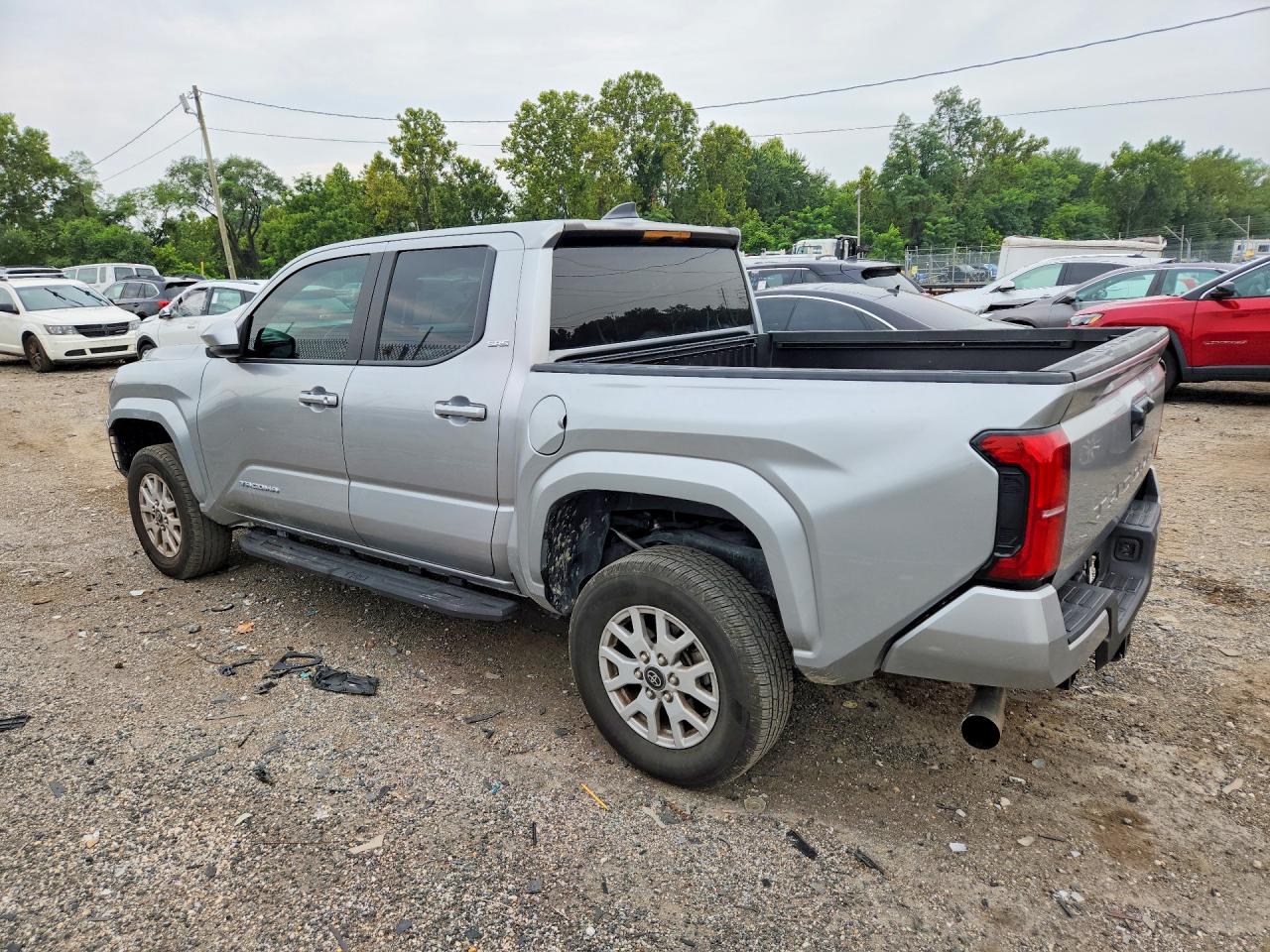 2024 TOYOTA TACOMA SR5 — снимка 2