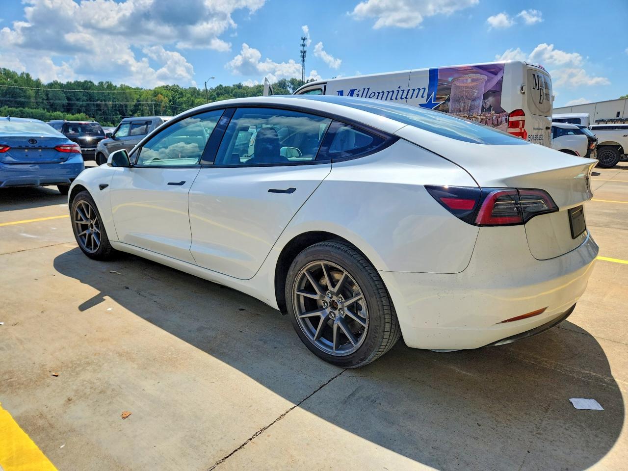 2023 TESLA MODEL 3 — снимка 2