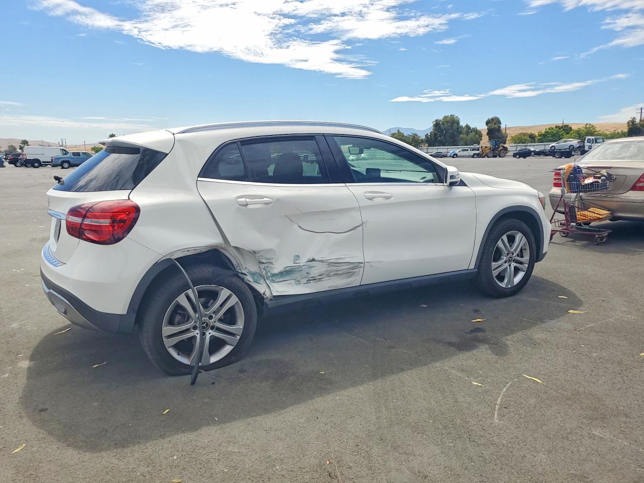 2020 MERCEDES-BENZ GLA 250 — снимка 3