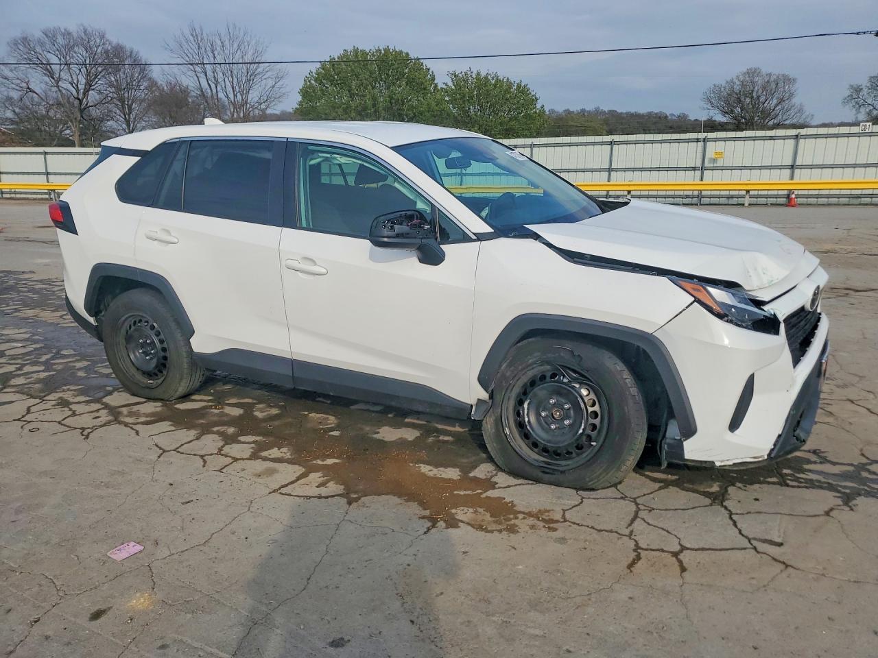 2024 TOYOTA RAV4 LE — снимка 4