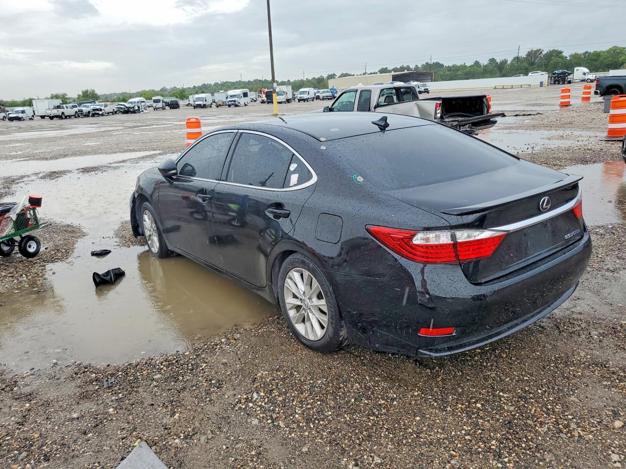 2014 LEXUS ES 300H — снимка 2