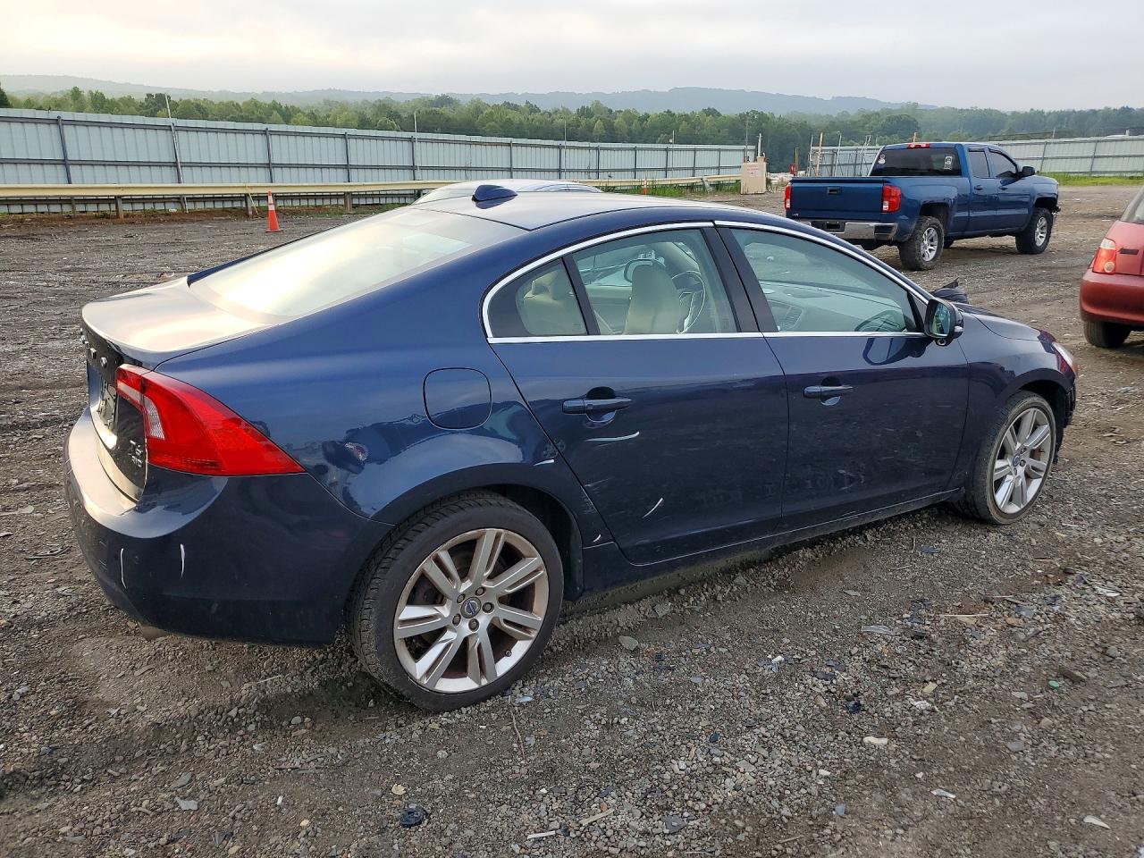 2013 VOLVO S60 T6 — снимка 3
