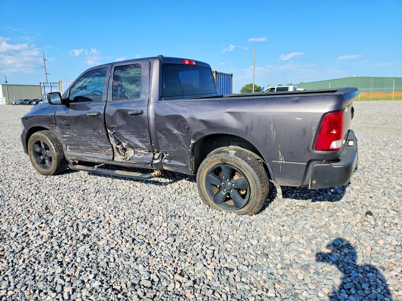 2017 RAM 1500 ST — снимка 2