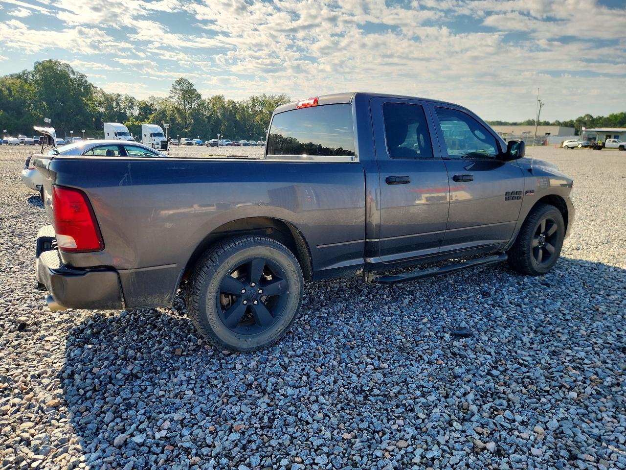 2017 RAM 1500 ST — снимка 3