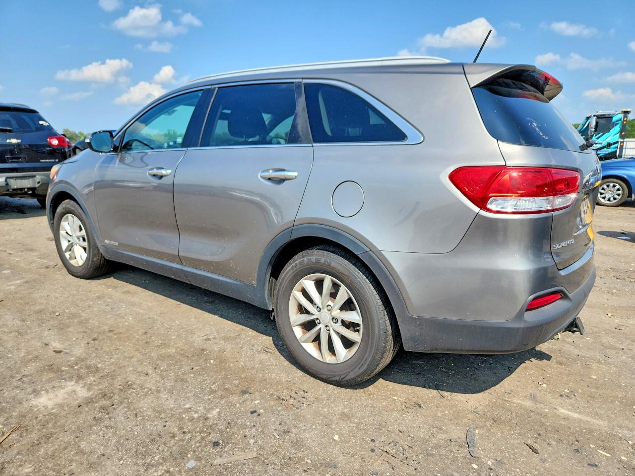 2017 KIA SORENTO LX V6 — снимка 2