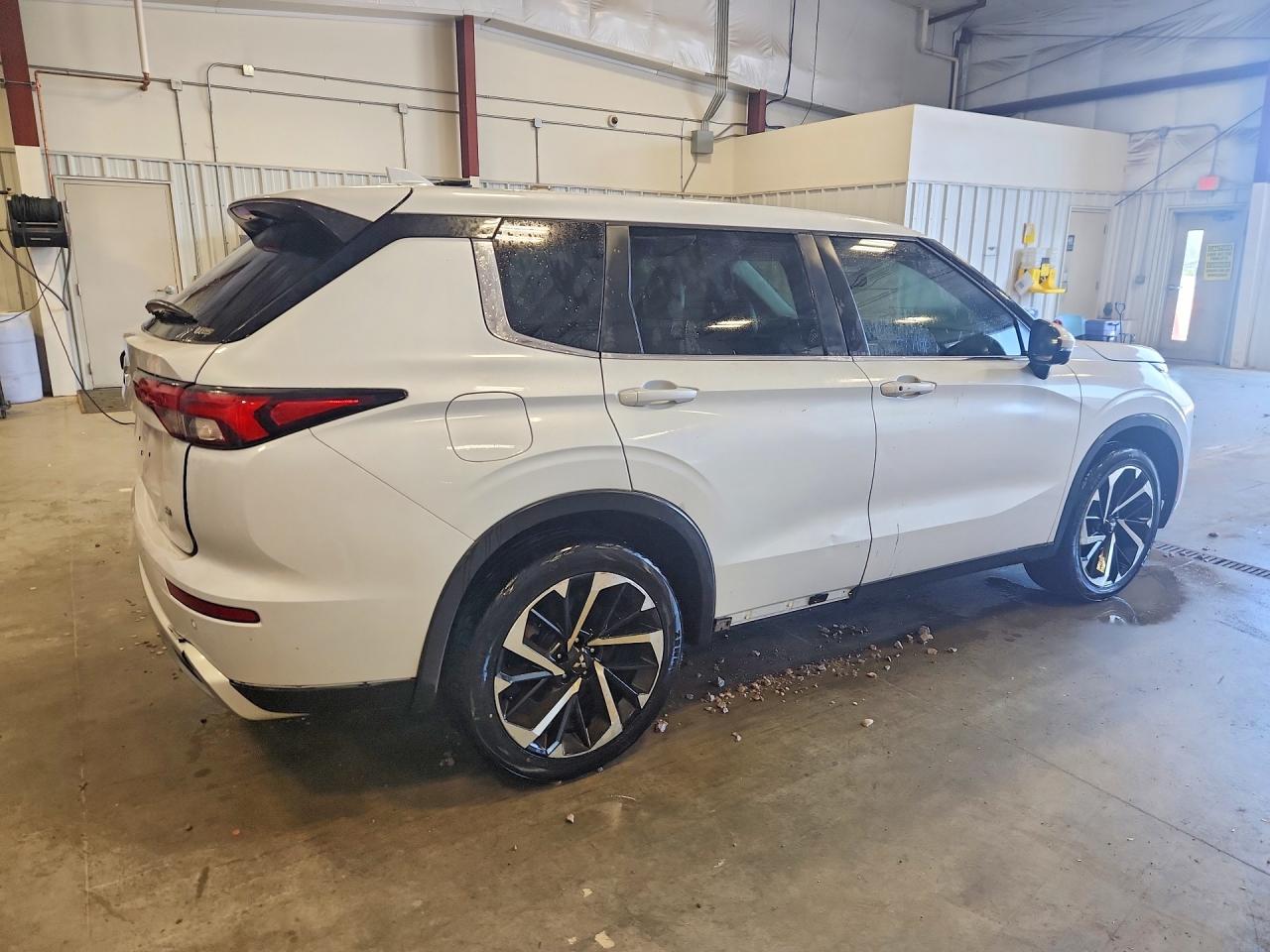 2022 MITSUBISHI OUTLANDER SE — снимка 3