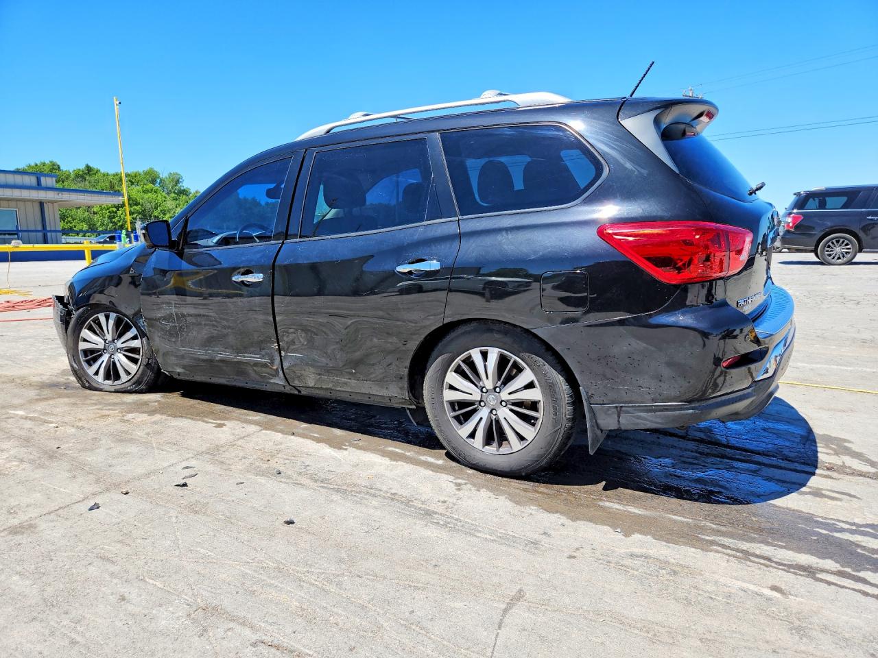 2017 NISSAN PATHFINDER SL — снимка 2