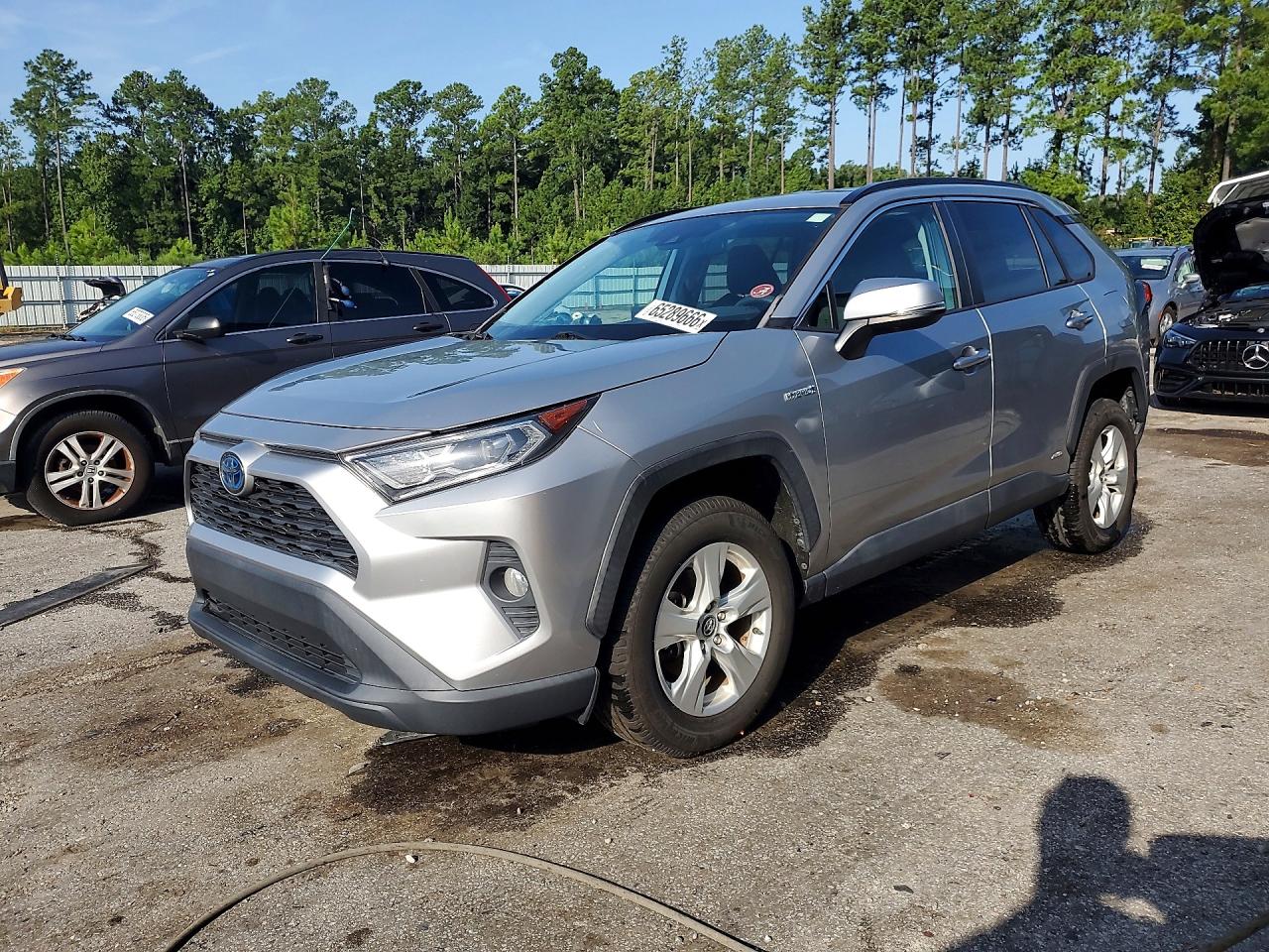 2020 TOYOTA RAV4 HYBRID XLE