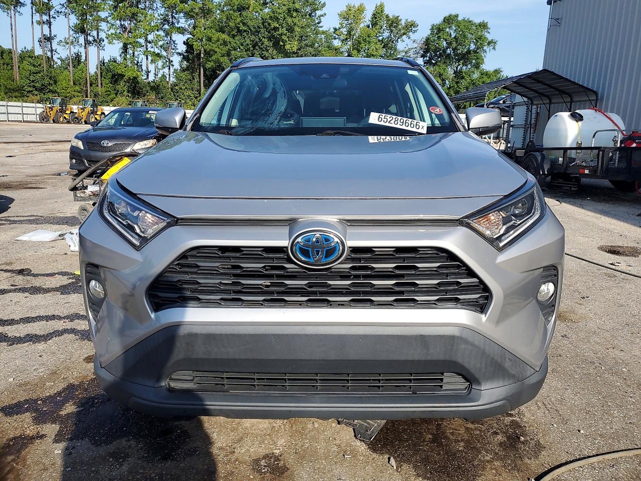 2020 TOYOTA RAV4 HYBRID XLE — снимка 5