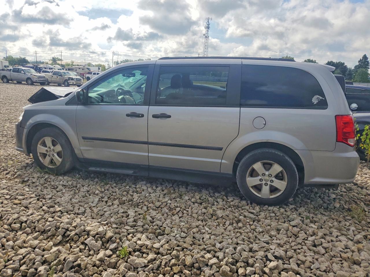 2017 DODGE GRAND CARAVAN SE — снимка 2