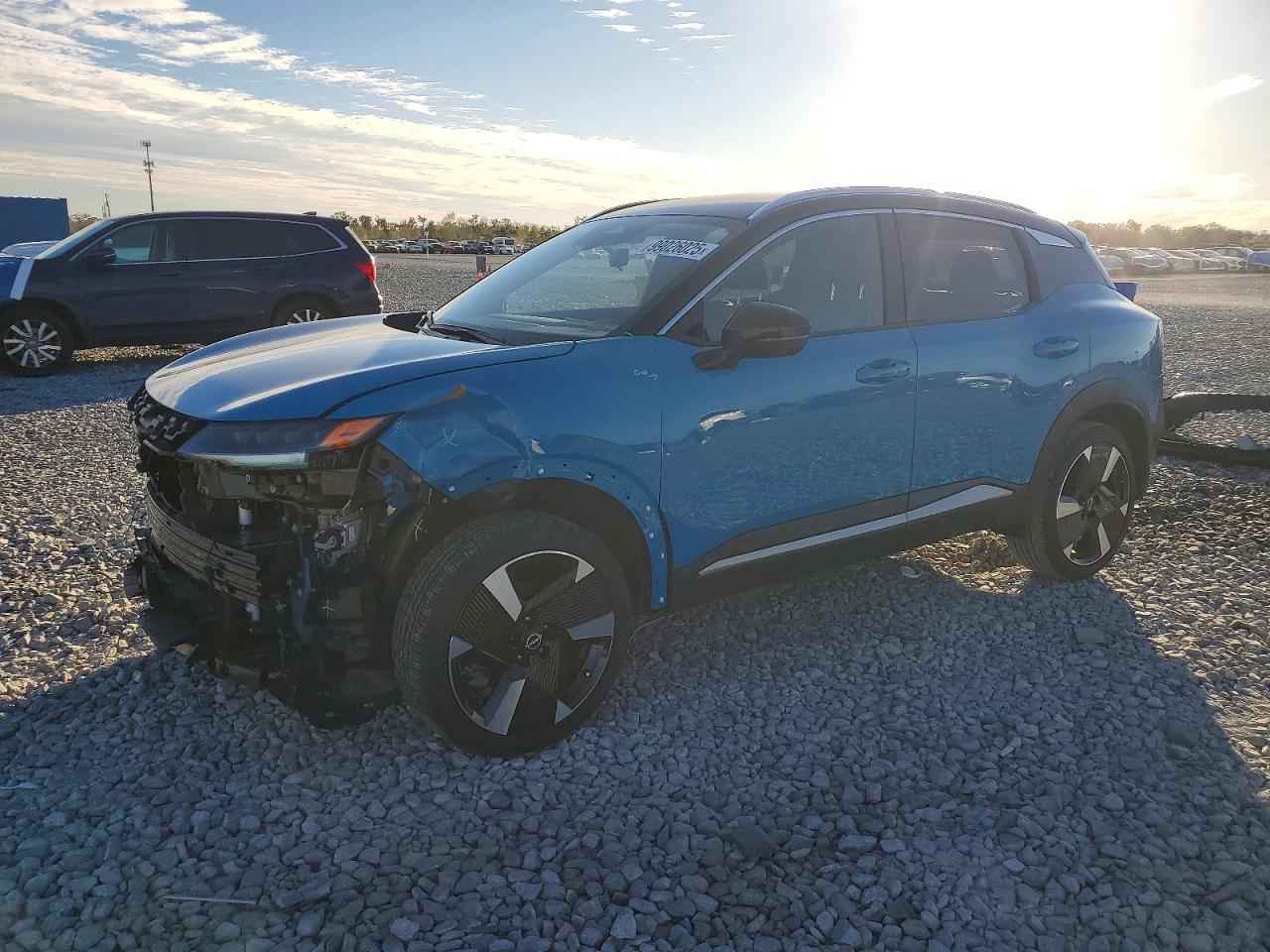 2025 NISSAN KICKS SR